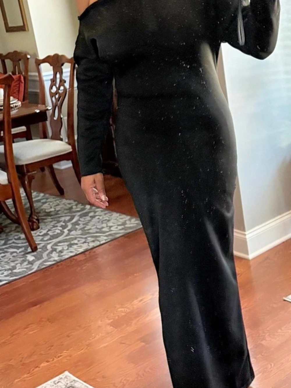 Off-Shoulder Maxi Dress in Black Size Large Like New